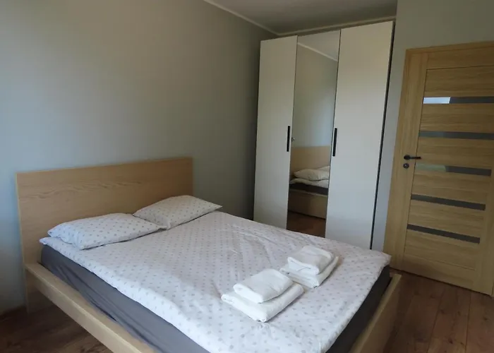 Mieszkanie Przy Bloniach Baza Wypadowa Na Rower 公寓 露米雅